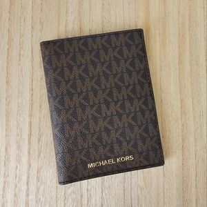 Michael Kors Passport and Cardholder